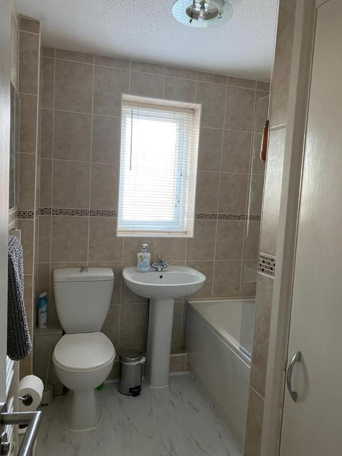 Riverside Park Ground Floor Apartment - St Neots Exterior foto