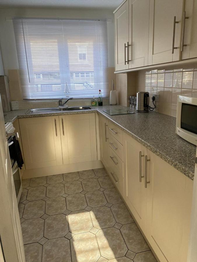 Riverside Park Ground Floor Apartment - St Neots Exterior foto